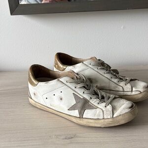 Golden Goose Superstar size 39